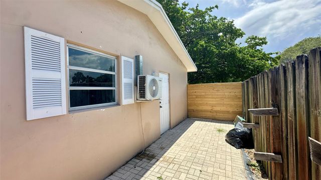 1417 SE 3rd Terrace, Deerfield Beach, FL 33441
