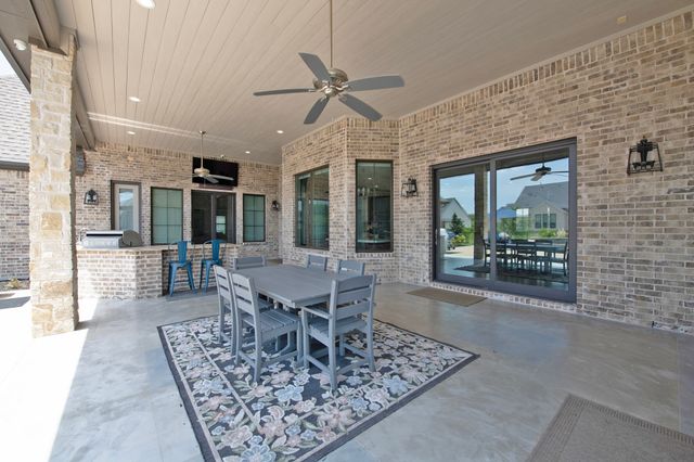 306 Renaissance Lane, Heath, TX 75032