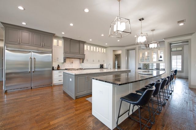 306 Renaissance Lane, Heath, TX 75032