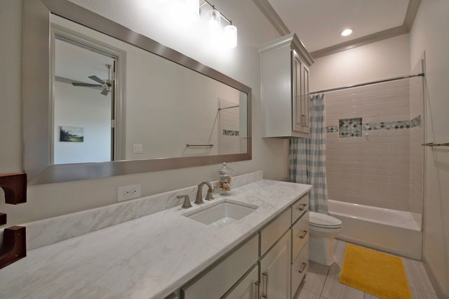 306 Renaissance Lane, Heath, TX 75032