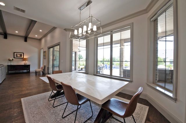 306 Renaissance Lane, Heath, TX 75032