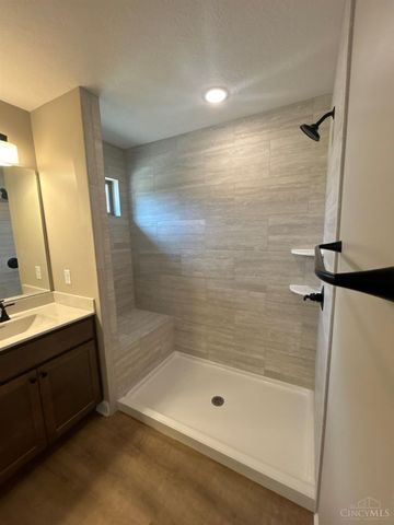 8397 Alice Way, St Leon, IN 47012