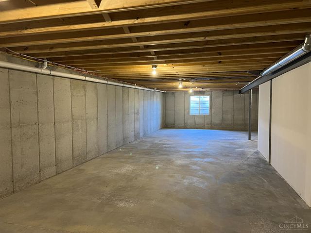 8397 Alice Way, St Leon, IN 47012