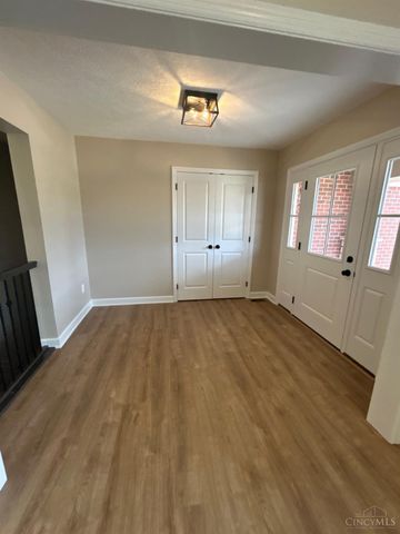 8397 Alice Way, St Leon, IN 47012