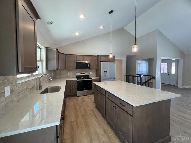 8397 Alice Way, St Leon, IN 47012