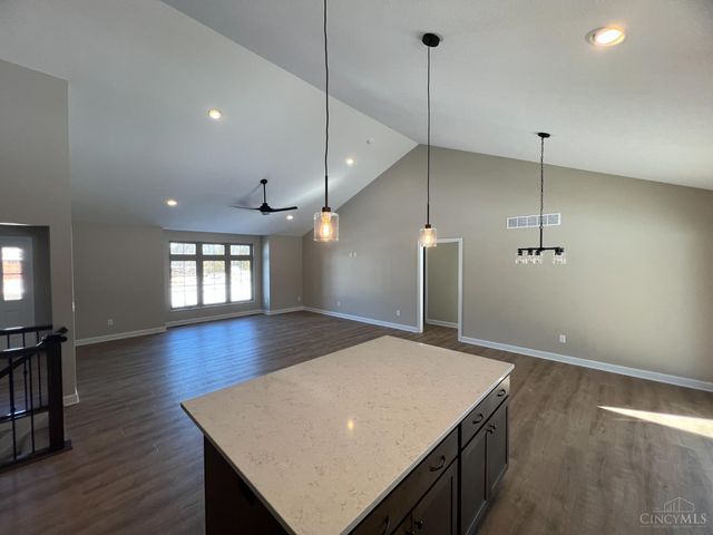 8397 Alice Way, St Leon, IN 47012