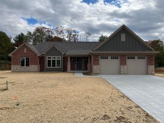 8397 Alice Way, St Leon, IN 47012