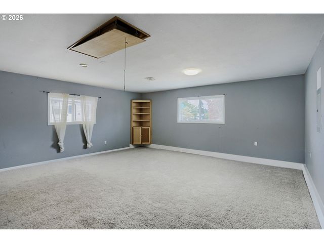 630 Se 134TH Ave, Portland, OR 97233