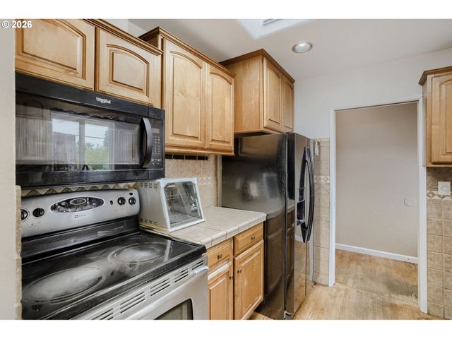 630 Se 134TH Ave, Portland, OR 97233