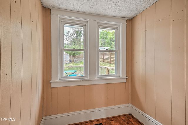 1023 Arlington Avenue, Bristol, VA 24201