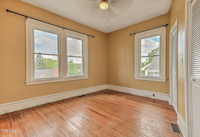 1023 Arlington Avenue, Bristol, VA 24201