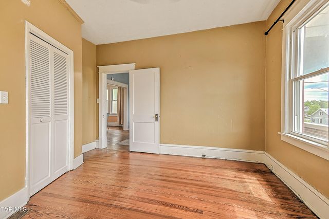 1023 Arlington Avenue, Bristol, VA 24201