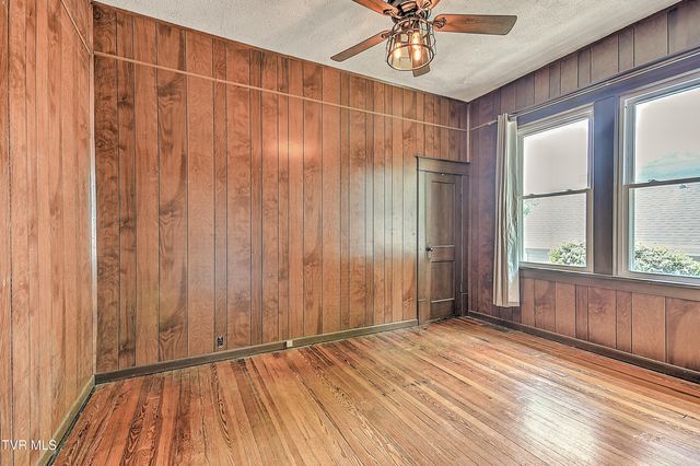 1023 Arlington Avenue, Bristol, VA 24201