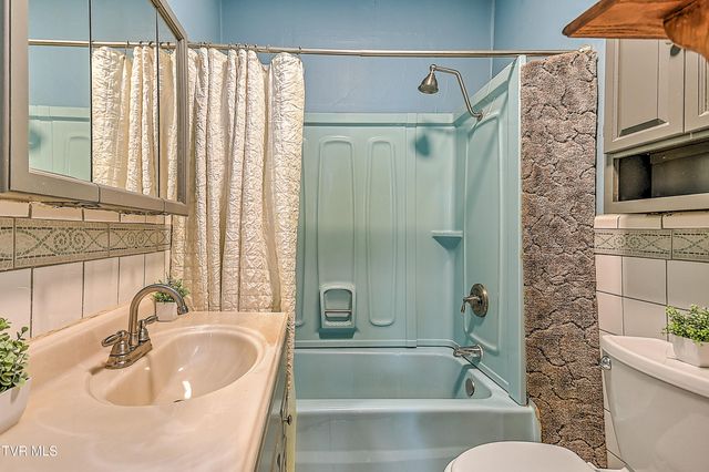 1023 Arlington Avenue, Bristol, VA 24201