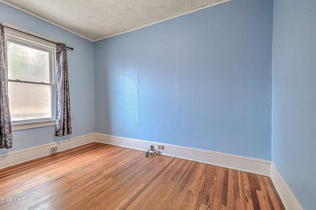 1023 Arlington Avenue, Bristol, VA 24201