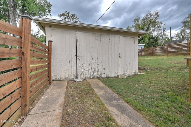 1023 Arlington Avenue, Bristol, VA 24201