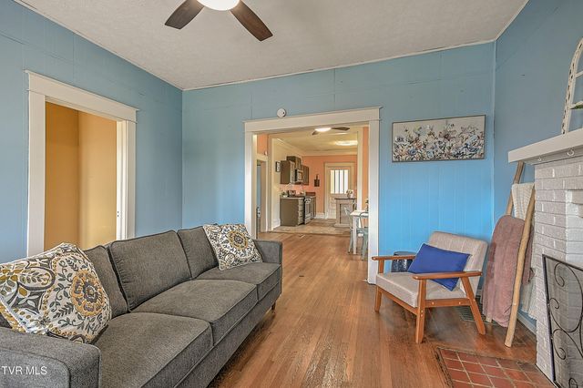 1023 Arlington Avenue, Bristol, VA 24201