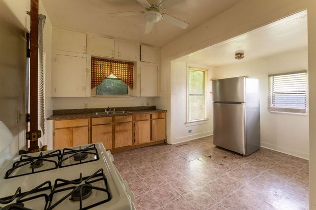 5808 Wellesley Avenue, Fort Worth, TX 76107