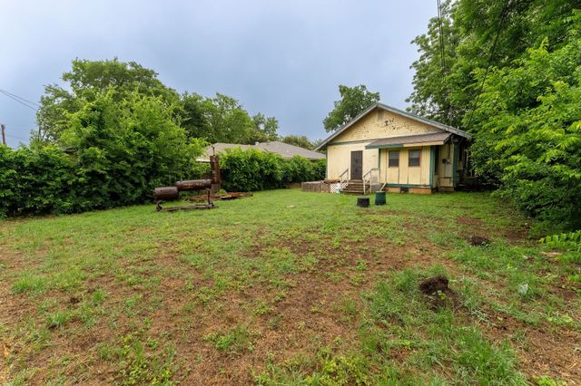 5808 Wellesley Avenue, Fort Worth, TX 76107