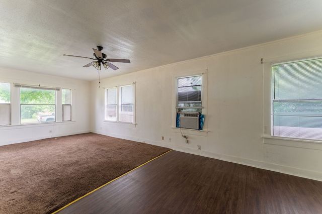 5808 Wellesley Avenue, Fort Worth, TX 76107