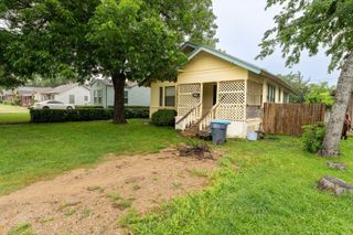 5808 Wellesley Avenue, Fort Worth, TX 76107
