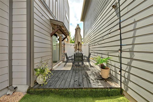 8009 Mellencamp DR 212, Austin, TX 78744