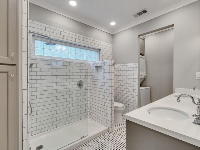 4517 Park Drive, Houston, TX 77023