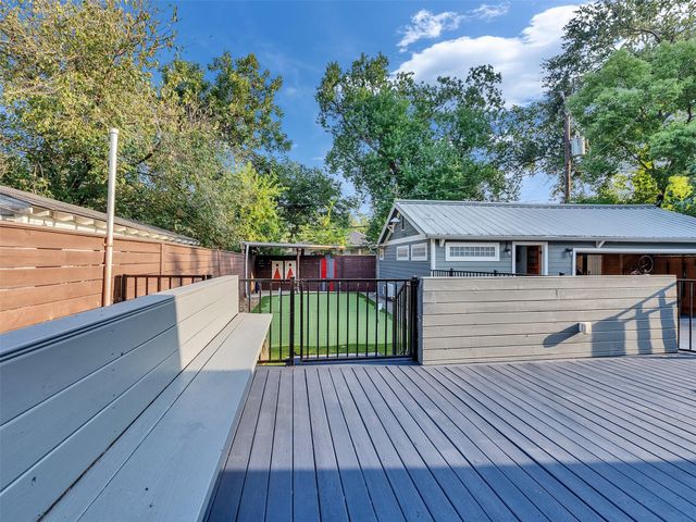 4517 Park Drive, Houston, TX 77023