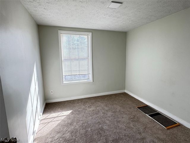 143 Gale Street, Akron, OH 44302