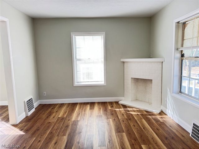 143 Gale Street, Akron, OH 44302