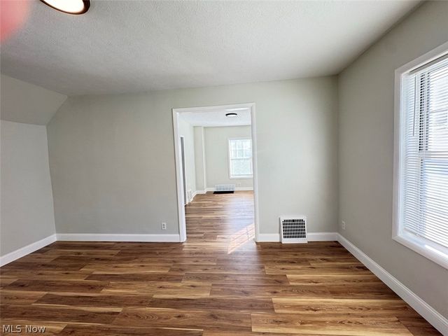 143 Gale Street, Akron, OH 44302