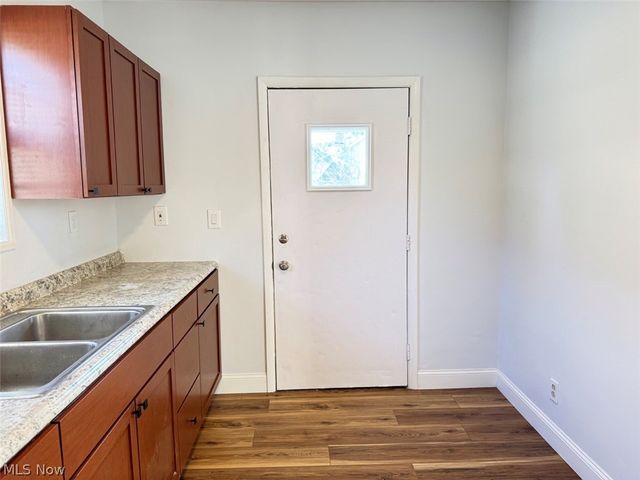 143 Gale Street, Akron, OH 44302