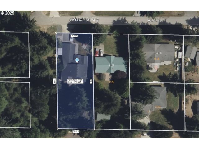 1108 6TH St Se, Bandon, OR 97411