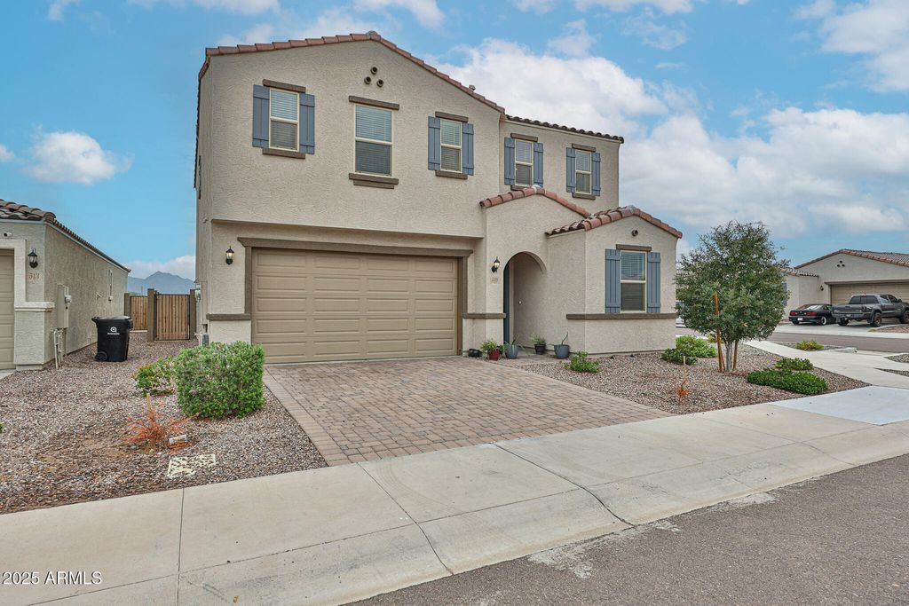 509 E ELM Lane, Avondale, AZ 85323
