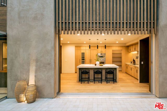 2132 Walnut Avenue, Venice (los Angeles), CA 90291