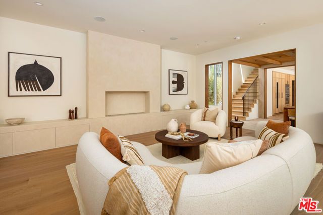 2132 Walnut Avenue, Venice (los Angeles), CA 90291
