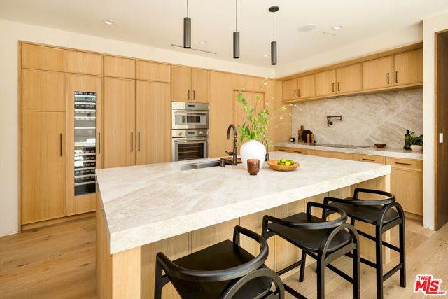 2132 Walnut Avenue, Venice (los Angeles), CA 90291