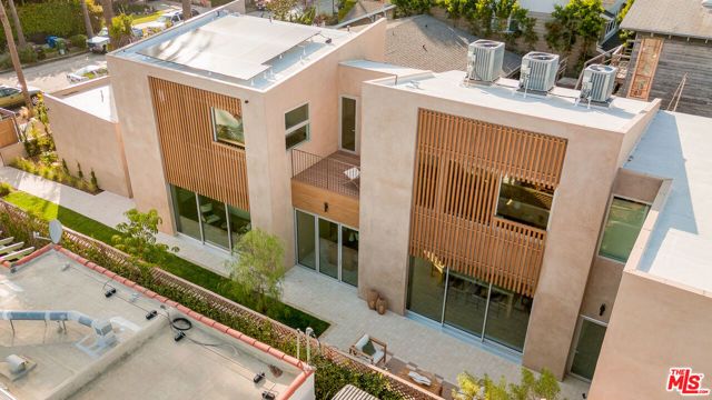 2132 Walnut Avenue, Venice (los Angeles), CA 90291