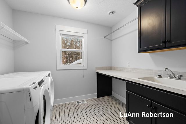 12677 Riverton Road, Grand Haven Twp, MI 49417