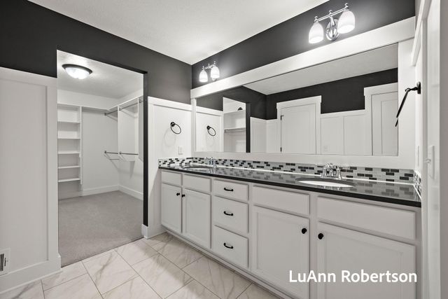 12677 Riverton Road, Grand Haven Twp, MI 49417