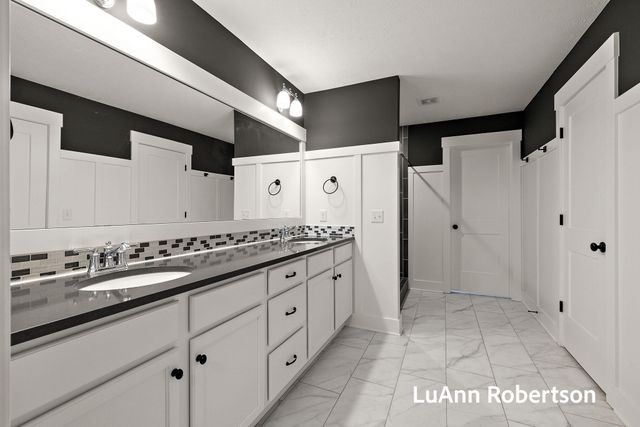 12677 Riverton Road, Grand Haven Twp, MI 49417