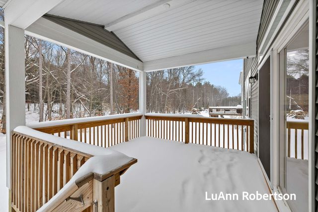 12677 Riverton Road, Grand Haven Twp, MI 49417