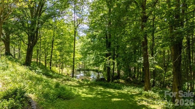 8 Westward Way, Bakersville, NC 28705
