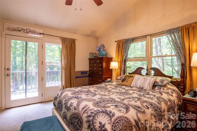 8 Westward Way, Bakersville, NC 28705