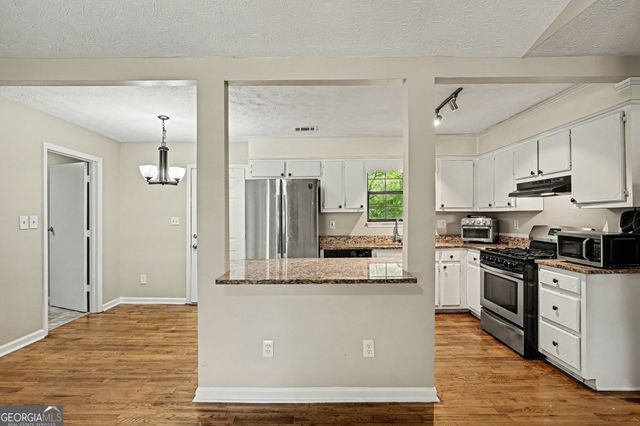418 Sir Winston Court, Jonesboro, GA 30238
