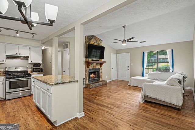 418 Sir Winston Court, Jonesboro, GA 30238