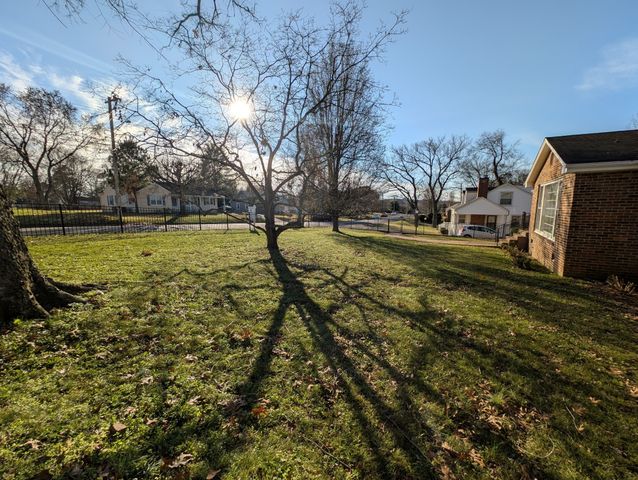 205 7th Ave, Columbia, TN 38401