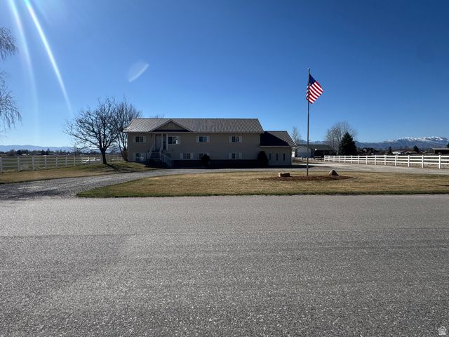 655 N 8TH, Preston, ID 83263