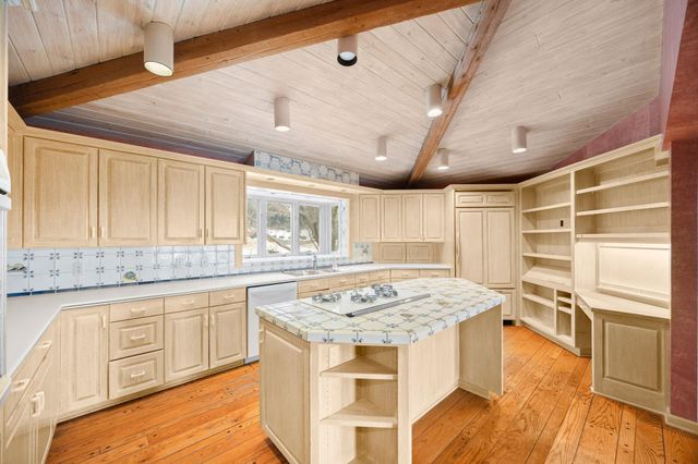 1065 Edgewood Hills Road, Orono, MN 55391