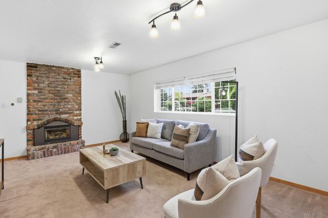 11905 E 22nd Ave, Spokane Valley, WA 99206